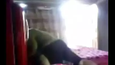 Indian sexy video of a horny guy enjoying and seducing a sexy milf