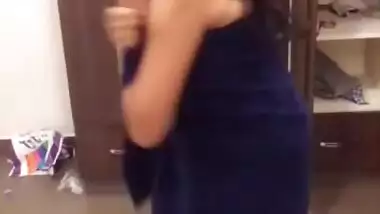 Desi girl dance
