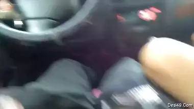 Horny Marwadi Milf Aunty Sucks Lover’s Cock In The Car