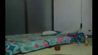 Desi house wife blowjob to hubby’s intimate friend