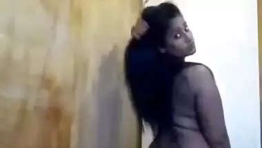 Curvy Nri Babe Strip Tease