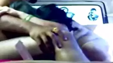 Muslim desi girl ki car mai bur chudai ka real porn mms