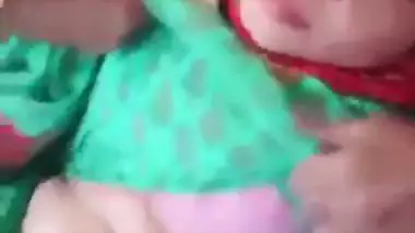 Pakistani boss secretary fondling sex in car video