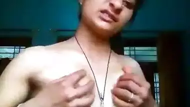 Nude Indian Girl Calling Lover For Sex