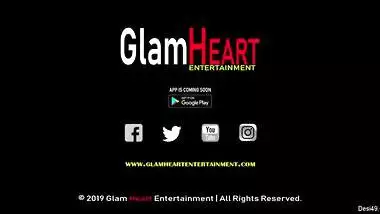 Indian centerfold with sexy tits and body takes part in XXX video