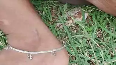 Desi Tamil milf enjoys outdoor sex with her neighbor