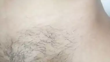 Cute Desi hairy pussy captured naked on cam
