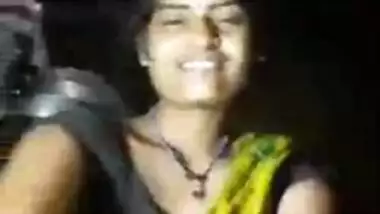 Village north indian bhabhi showing pussy