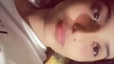 Cute girlfriend exposing nude big boobs viral selfie