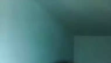 During video call Desi girl washes her XXX assets for BF's pleasure