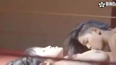 Lesbian Kissing Smooching Pussy Licked