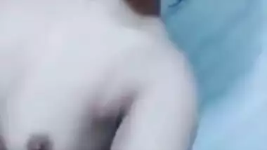 Desi cute gf fingering