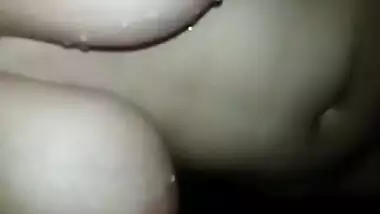 Pretty Desi girl satisfies boyfriend's XXX fantasy filming herself