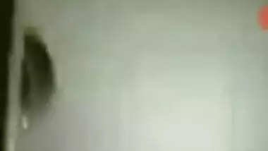 Man loves Indian aunty and asks her to takes dress off and show all
