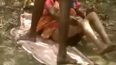 Dehati Randi chudai outdoors sex MMS