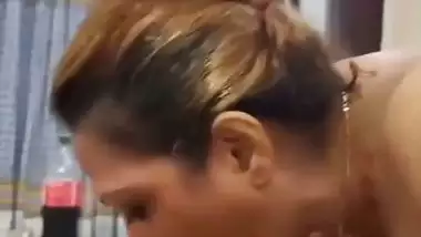 Smoking with blowjob by brown haired desi girl viral MMS