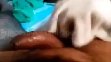 Indian aunty sucking cock-2