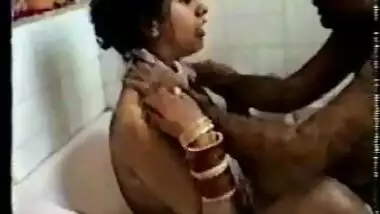 Honeymoon In Kashmir - Movies.