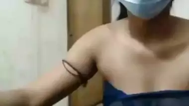 Desi Girl Teasing on Cam Only With Saree without bra Hot