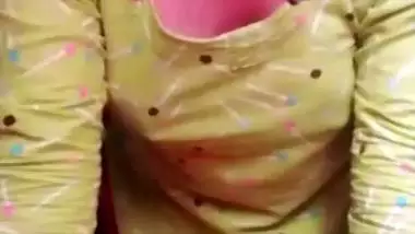 Bangladeshi bhabhi showing ass and fingering pussy
