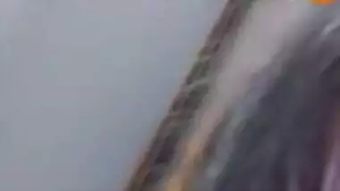 Cute Desi Girl Showing nude Body