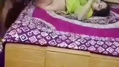 Muslim man fucks his son’s wife in Bangladeshi sex video