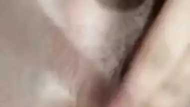 Desi cute girl fingering pussy