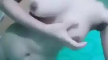 Watch Cute desi college girl – Nude selfie