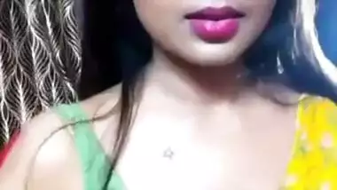 Sweety Singh Sexy Dance in Tango Live