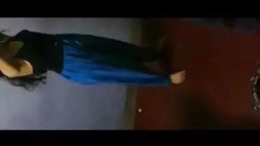 Desi girl caught changing