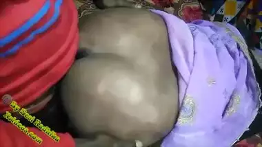 Desi Indian Bhabhi Fuck By Lover in Bedroom Indian Clear Hindi Audio