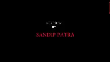 Bath with rose petals waits for the Desi seductress in the porn video