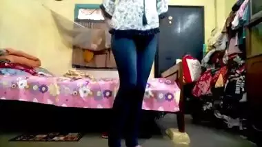 Desi Girl Wearing Cloths