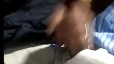Indian Wife gives blowjob in bus