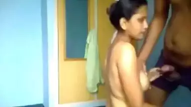 Mallu wife is perfect at sucking cocks!