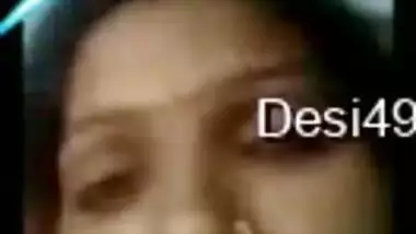 Sexy Desi MILF works for XXX webcam chat revealing her big boobs