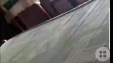 Cute Lankan Girl Showing Boobs and pussy