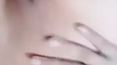 Cute college girl exposing nudity for lover