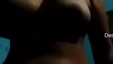 Today Exclusive- Horny Desi Wife Record Nude Video