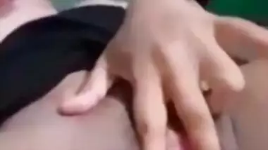 Unsatisfied Desi Bhabi Make Video For Abroad Living Hubby