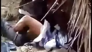 Desi local randi fucking in jungle