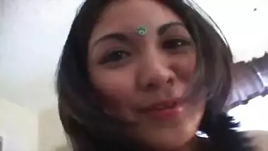 O M G The most gorgeous desi goddess I've EVER...