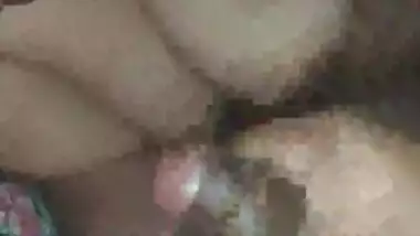 Desi Beautiful girl giving blowjob