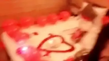 Desi gehana vashisth smooching BF