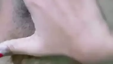Sexy Indian naked babe shows her erotic body to make boys crazy