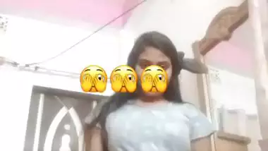Bengali girl striptease dancing and nude pussy rubbing