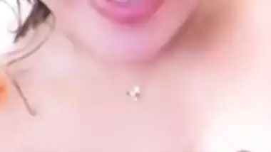 Tight Pink Chut Pakistani Hottie Exposing Naked On Tango