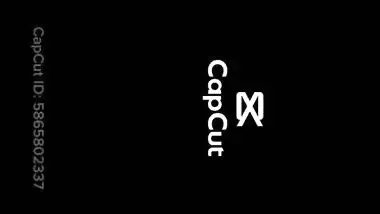 Chamet girl dancing and showing boobs on video call