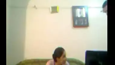 Pakistani aged Muslim wife doggy style home sex with lover