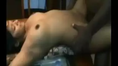 Hyderabad bhabhi carnal sex with devar in hotel scandal